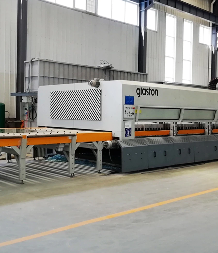 Tempered solar panel glass Tempered solar panel glass