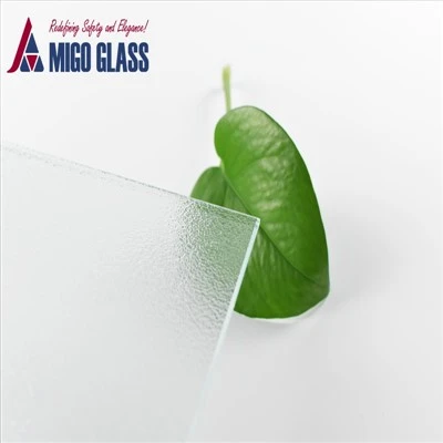 Why Glass Panel Orientation Matters in Greenhouse Roof Installation