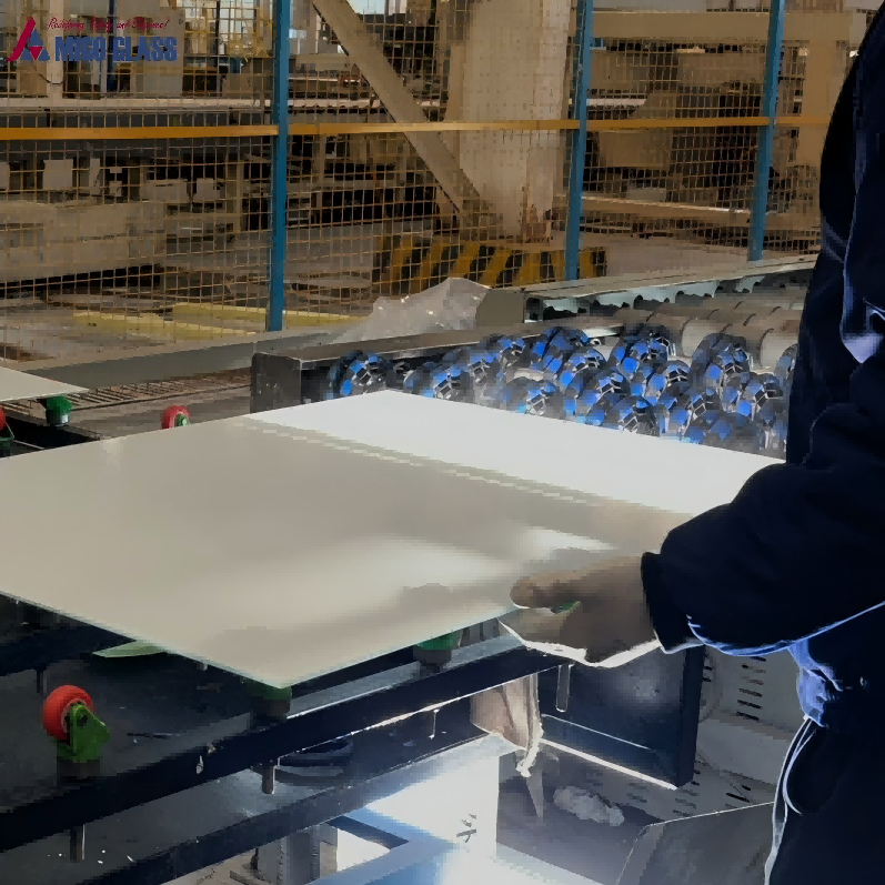 White Coated Tempered Glass factory